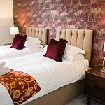 The Woolpack York - Unforgettable Group Getaway In Central York