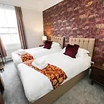 The Woolpack York - Unforgettable Group Getaway In Central York
